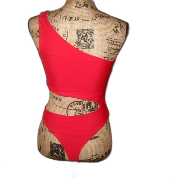 Supplied Shop Medium Red One Shoulder Cutout Swimsuit - Picture 7 of 11